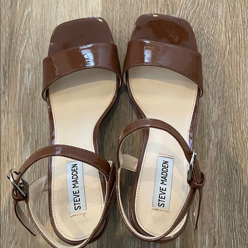 Steve Madden Persepolis Patent Block Heel Sandals - Picture 7 of 7